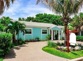 470 S Bayshore Dr, Madeira Beach, FL 33708