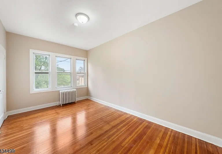 49-51 Caldwell Pl #3 — Photo 5