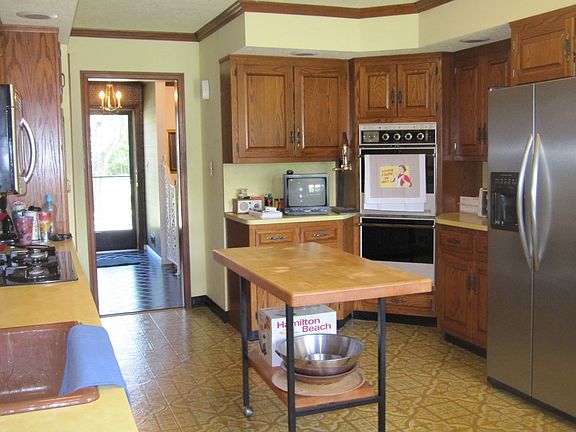 Opposite Side of Kitchen