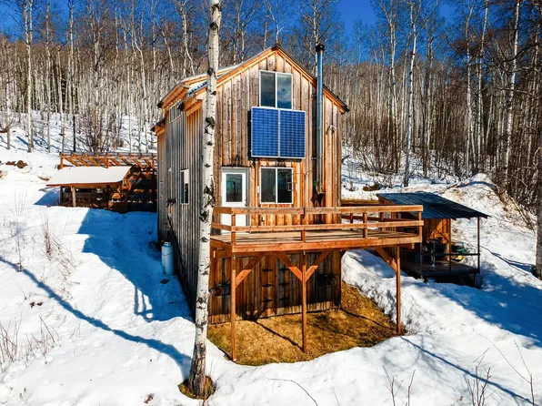 379 Simpson Way, Fairbanks, AK 99712
