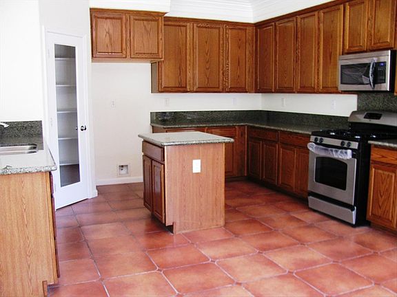 5th image of 10043 Tiziano Dr