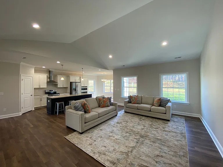 261 Summerlyn Dr — Photo 10
