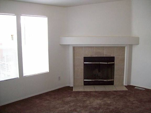 Living Rm./Fireplace