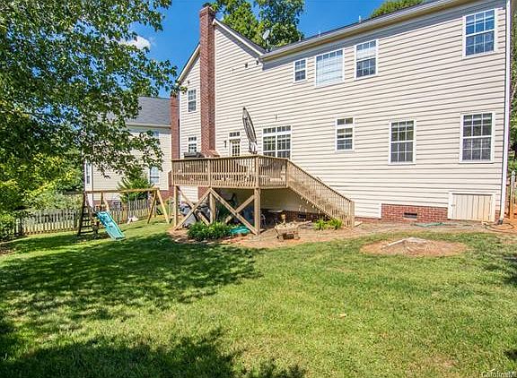 3rd image of 6510 Kentdale Ct