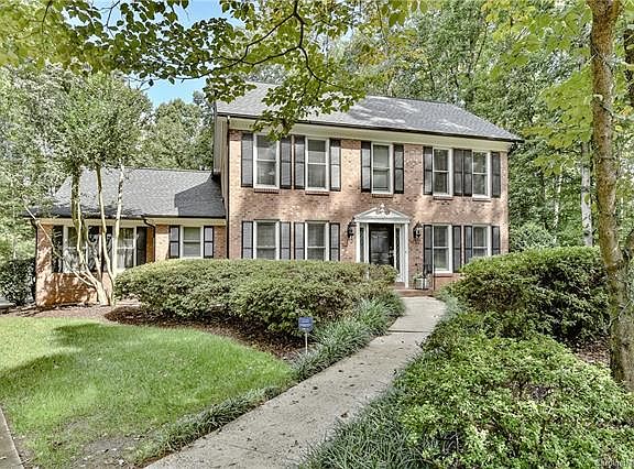 2nd image of 4909 Linden Forest Ln