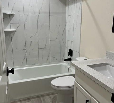 3rd image of 2959 N 68th Pl