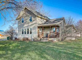 506 W Main St, Marshall, WI 53559