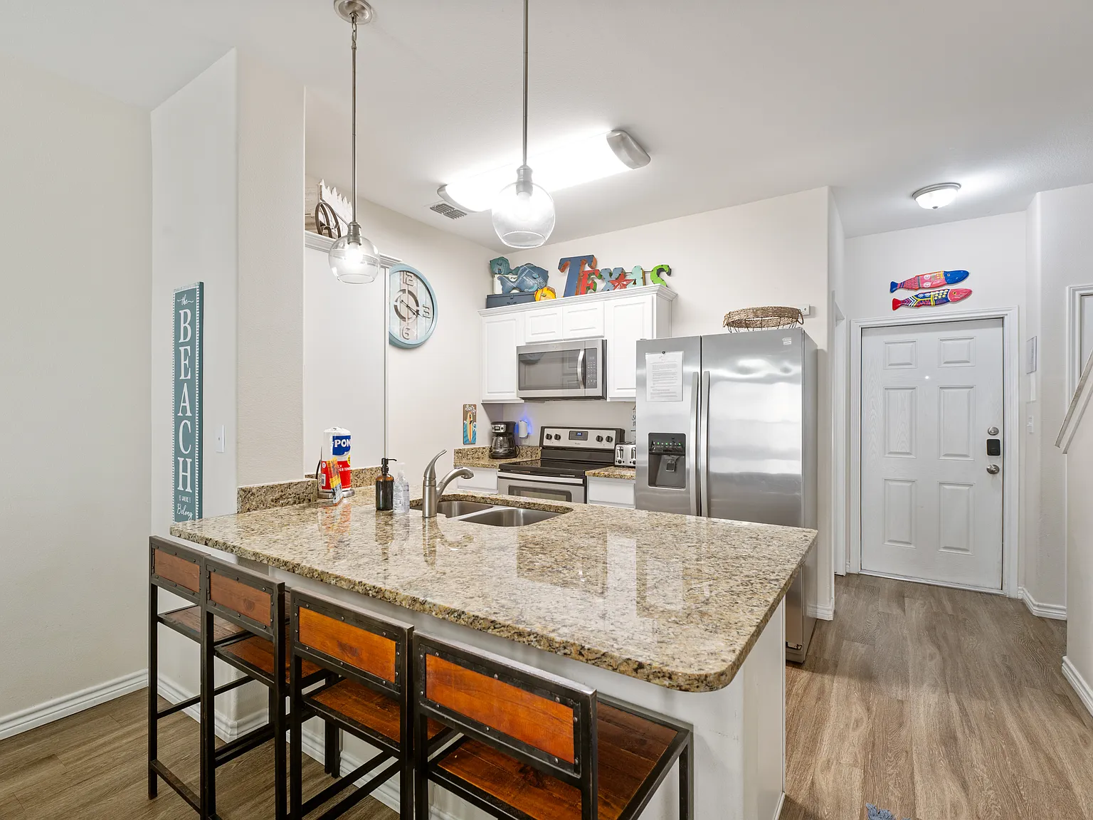 2 bed, 1168 sqft, $3,800 — Photo 4