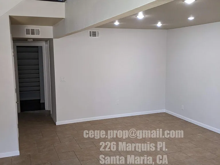 226 Marquis Pl — Photo 3