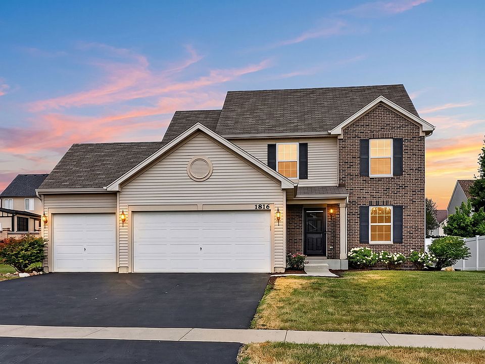 1st image of 1816 Oxford Way