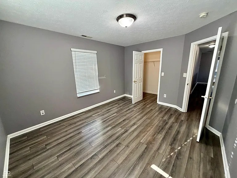 12102 Raiders Blvd — Photo 46