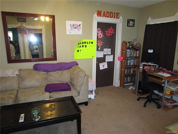 3rd image of 66 Pine St
