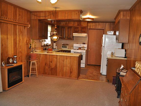 3rd image of 608 Homewood Dr