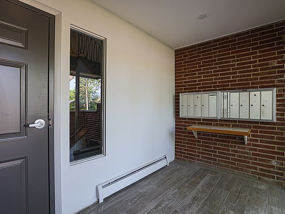 4th image of 1122 N Dale Ave APT 1L