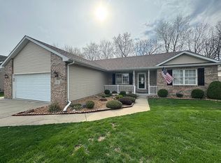 541 Hollyberry Ln, Bourbonnais, IL 60914