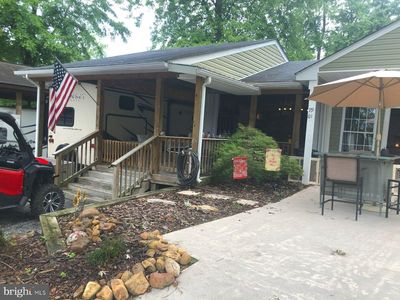 1 Detour Rd, Falling Waters, WV, 25419