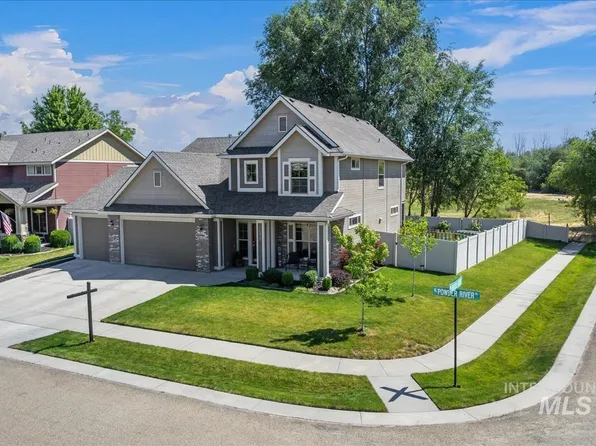 1082 N Powder River Dr, Middleton, ID 83644