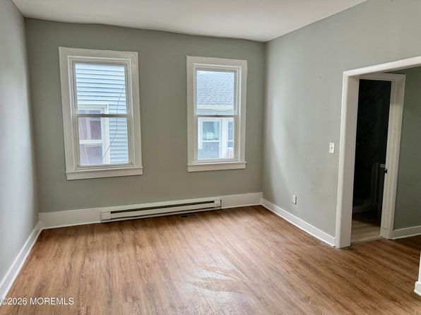 37 2nd Ave APT 3