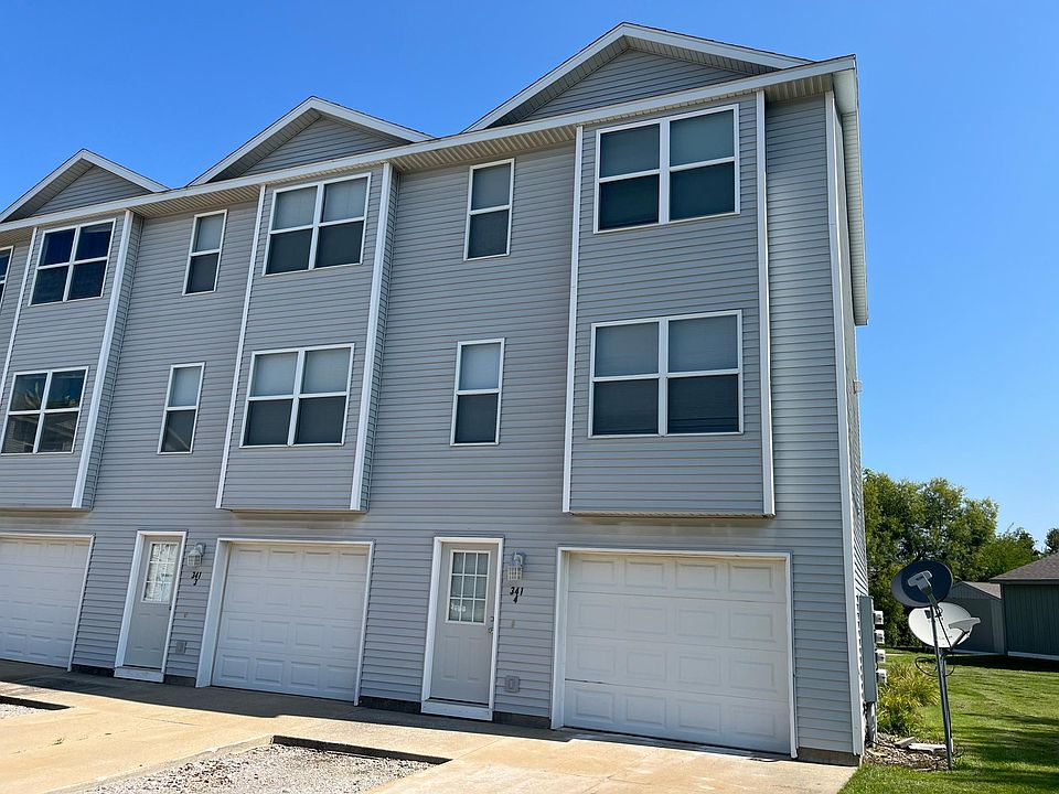 1st image of 341 Harbor Town Ct APT 4