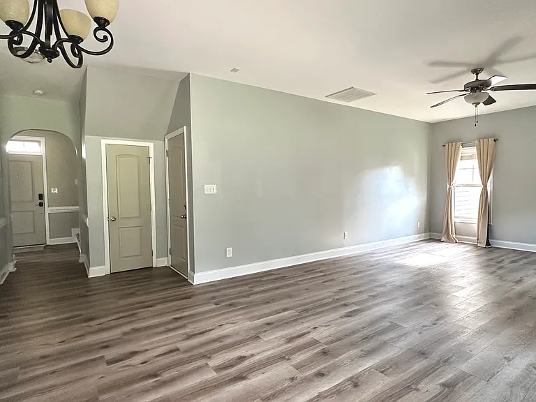 837 Saint Johns Loop — Photo 10