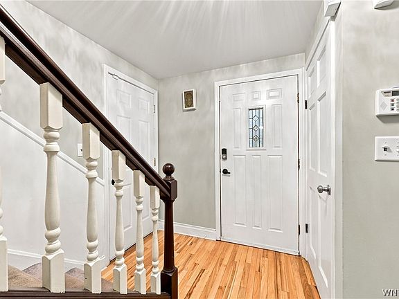 5th image of 85 Moorgate Ct