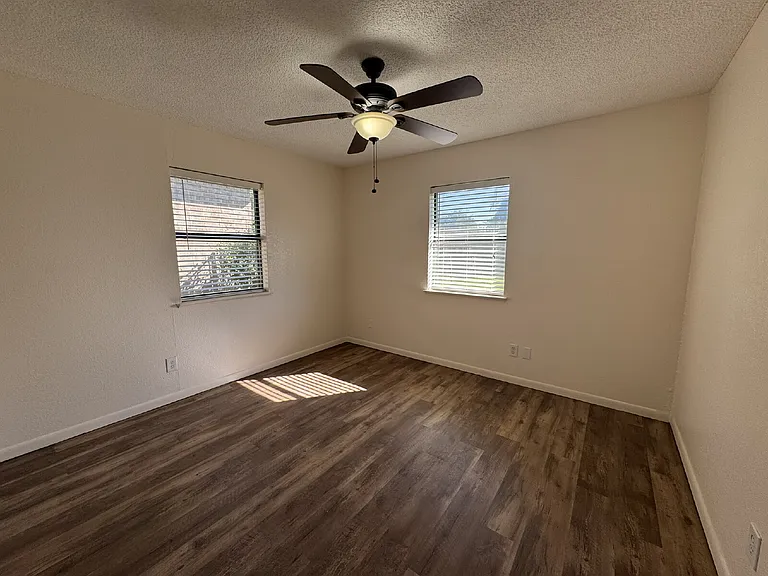 208 Prairie Wind Blvd — Photo 13
