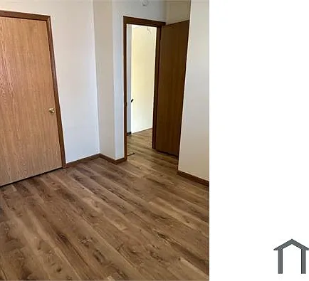 306 W College St #4 — Photo 13