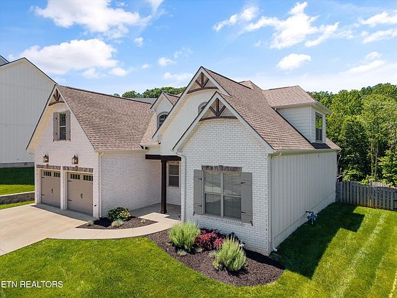 3rd image of 1843 Pierceson Point Ln
