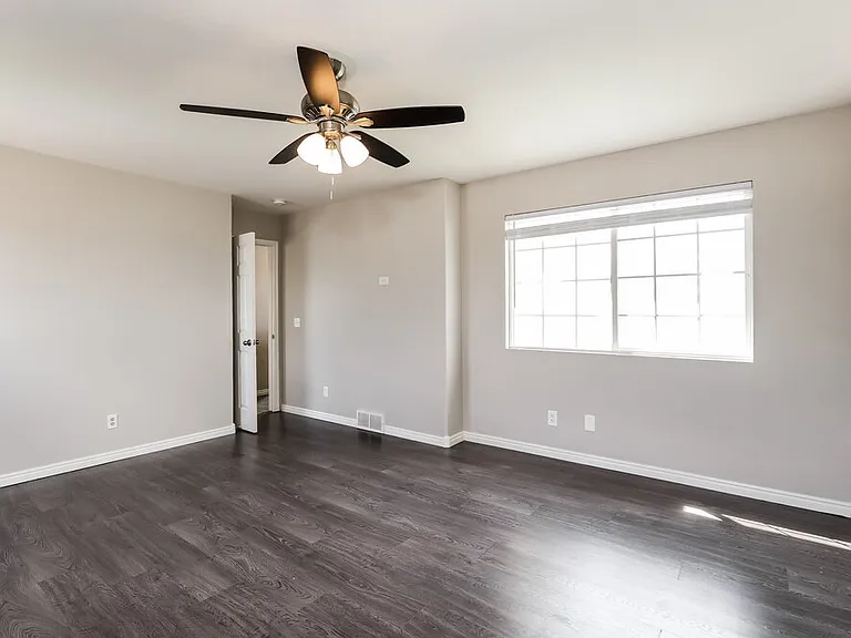 1913 N 170 W — Photo 10