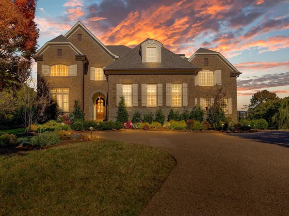 412 Legends Park Cir, Franklin, TN 37069