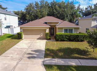 2339 Foxtree Rd, Tavares, FL 32778