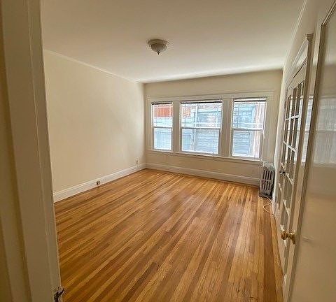 5th image of 2206 Greenwich St APT 101