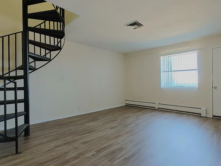 Cloudview Terrace — Photo 2