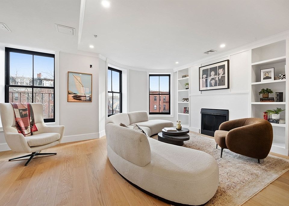 1st image of 667 Tremont St #Penthouse
