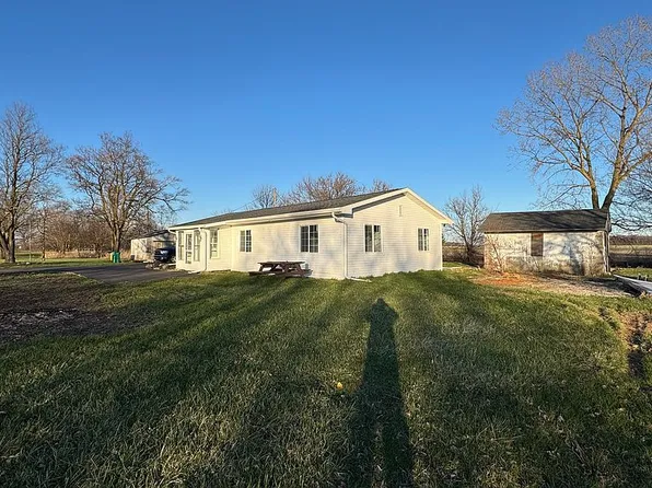 2861 Latcha Rd, Millbury, OH 43447