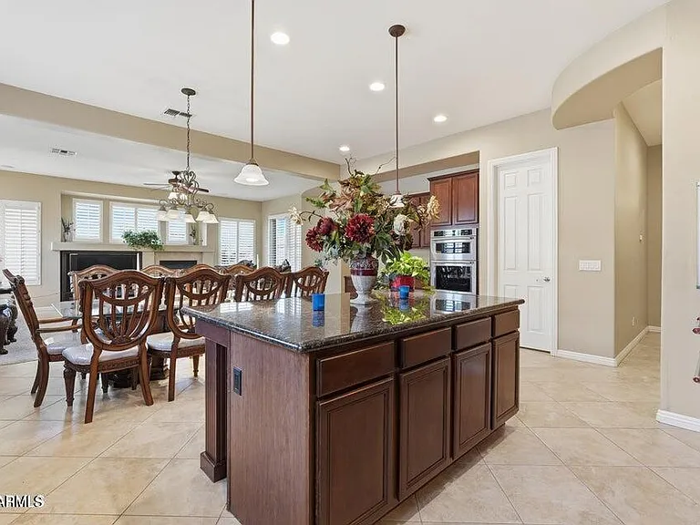 900 W Macaw Dr — Photo 15