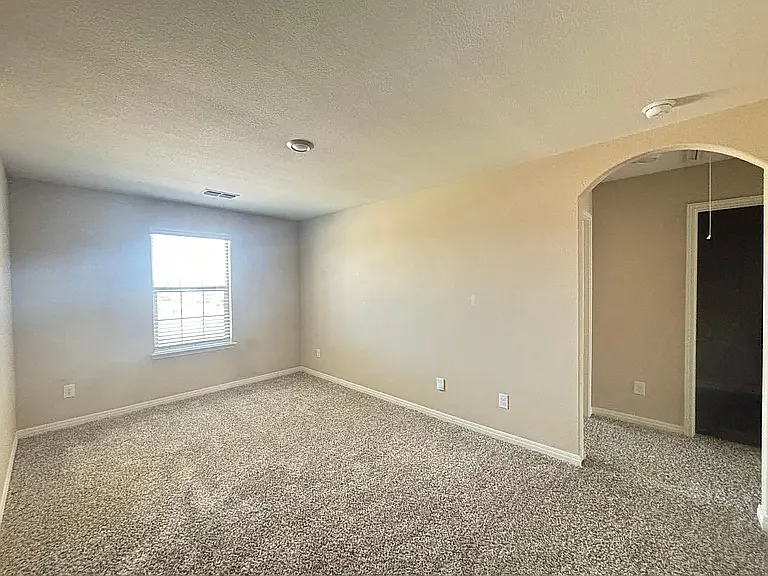 3237 Bowen St — Photo 11