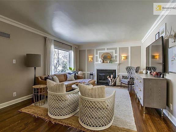 2nd image of 1011 W 70th Ter