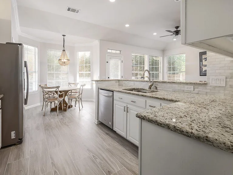 9935 Barbrook Dr — Photo 12