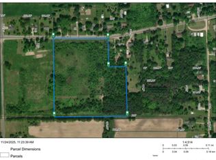 40421 W Red Arrow Hwy, Paw paw, MI