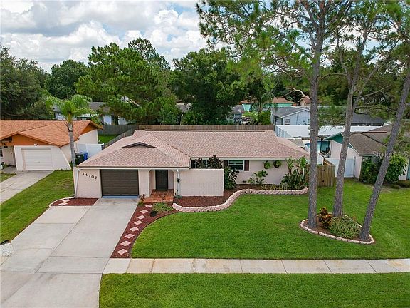 3rd image of 14107 Lonewood Pl