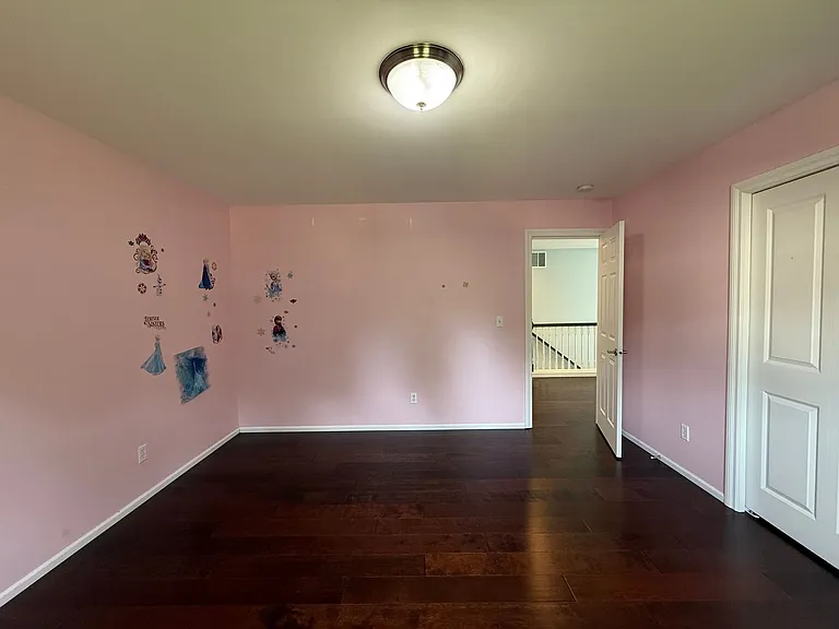 123 148th Pl SW — Photo 35