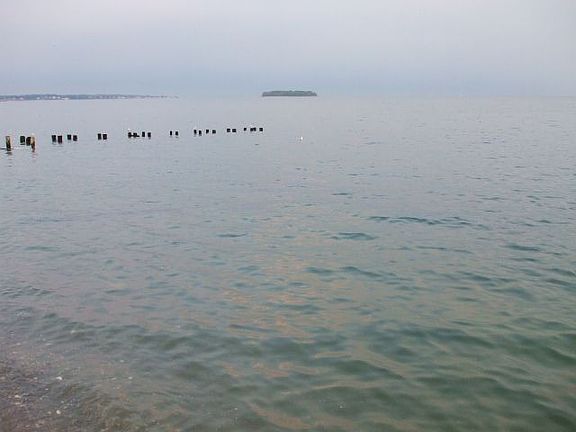 1 house in from water