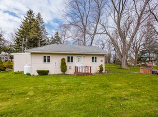 914 Kirkwood St, Waterport, NY 14571