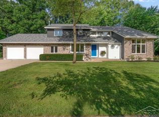 6020 Emerson Ct, Midland, MI