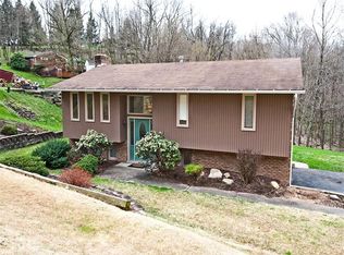 217 Airport Rd, Finleyville, PA 15332