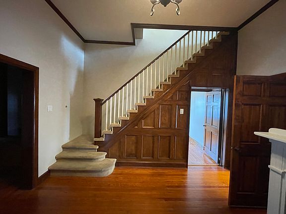 3rd image of 8019 W Park Ave