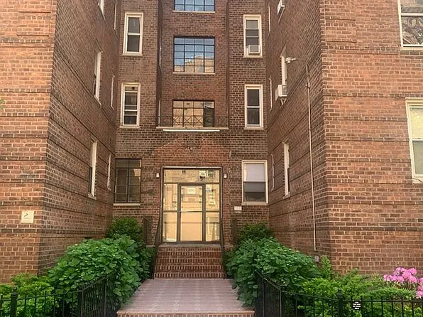 2080 Barnes Ave APT 6F, Bronx, NY 10462