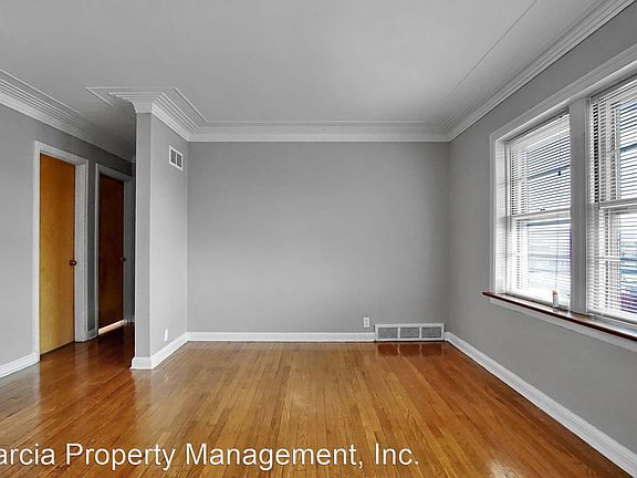 5th image of 3307 Lawn Ave APT 3
