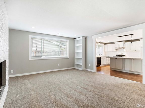 5th image of 5402 81st Avenue Ct W